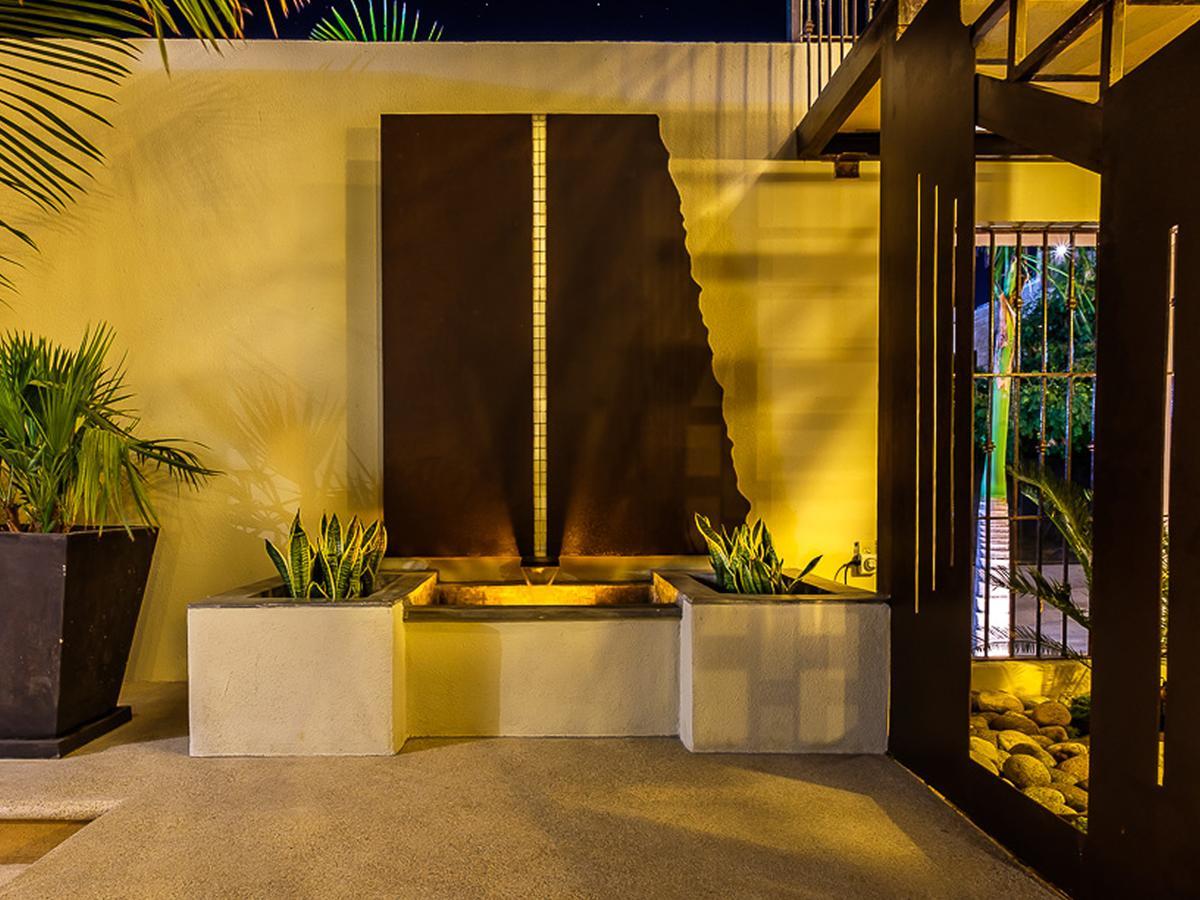 The Vibe Boutique Bed & Breakfast (Adults Only) โทโดส ซานโตส ภายนอก รูปภาพ